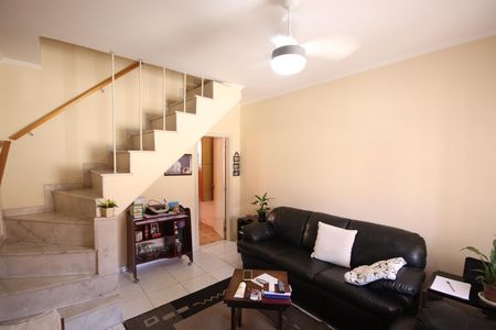 Sala de casa à venda com 2 quartos, 102m² em Vila Mazzei, São Paulo