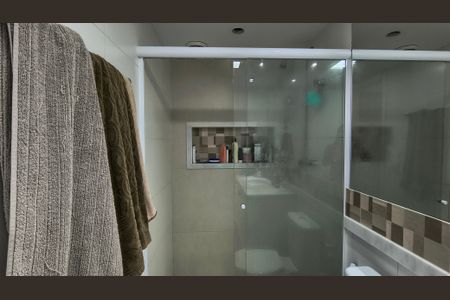 Apartamento para alugar com 109m², 3 quartos e 2 vagas Apartamento para alugar com 109m², 3 quartos e 2 vagasBanheiro da Suíte 1