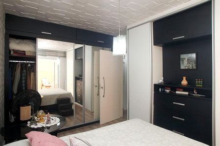 Quarto 1 de apartamento à venda com 2 quartos, 68m² em Santana, Porto Alegre