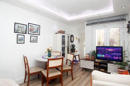 Sala de apartamento à venda com 2 quartos, 68m² em Santana, Porto Alegre