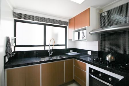 Apartamento à venda com 90m², 3 quartos e 2 vagasCozinha