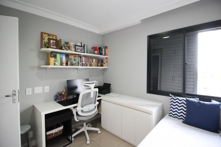 Apartamento à venda com 90m², 3 quartos e 2 vagasQuarto 1 