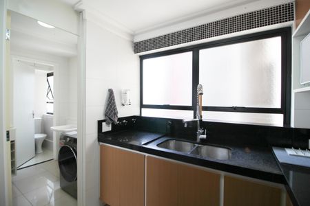 Apartamento à venda com 90m², 3 quartos e 2 vagasCozinha