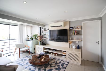 Apartamento à venda com 90m², 3 quartos e 2 vagasSala