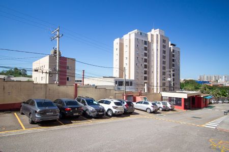 Apartamento para alugar com 75m², 3 quartos e 1 vaga Apartamento para alugar com 75m², 3 quartos e 1 vagaVista da Varanda da Sala