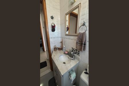 Apartamento à venda com 68m², 2 quartos e 2 vagas Apartamento à venda com 68m², 2 quartos e 2 vagasBanheiro