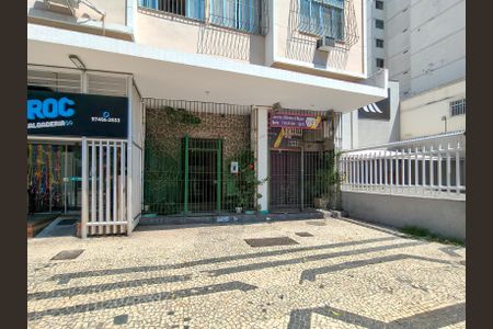 Apartamento à venda com 48m², 1 quarto e sem vaga Apartamento à venda com 48m², 1 quarto e sem vagaFachada e portaria