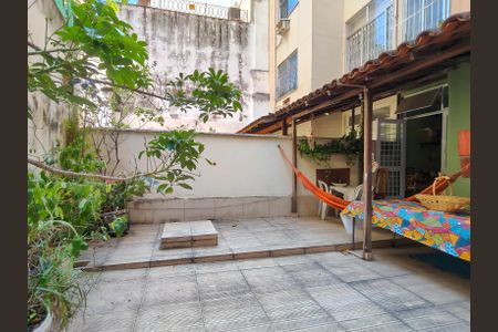 Apartamento à venda com 48m², 1 quarto e sem vaga Apartamento à venda com 48m², 1 quarto e sem vagaQuintal