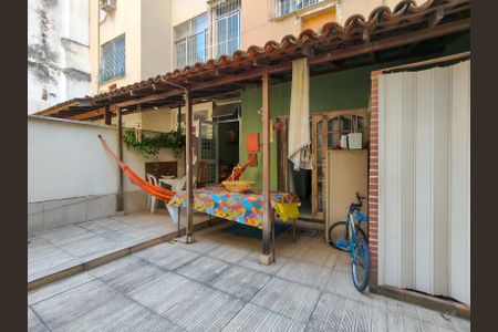 Apartamento à venda com 48m², 1 quarto e sem vaga Apartamento à venda com 48m², 1 quarto e sem vagaQuintal