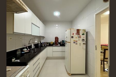 Apartamento à venda com 120m², 3 quartos e 1 vagaCozinha