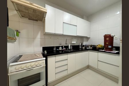 Apartamento à venda com 120m², 3 quartos e 1 vagaCozinha