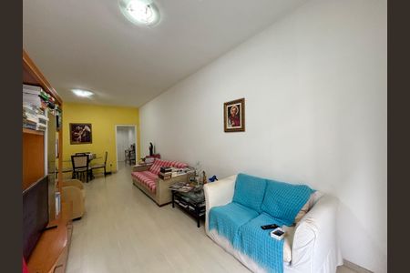 Apartamento à venda com 120m², 3 quartos e 1 vagaSala