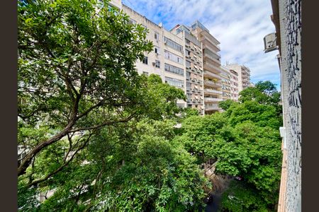 Apartamento à venda com 120m², 3 quartos e 1 vagaSala - vista