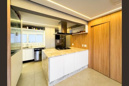Cozinha de apartamento à venda com 3 quartos, 127m² em Barra Funda, São Paulo