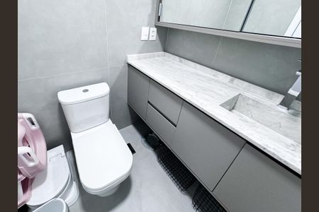 Apartamento à venda com 127m², 3 quartos e 2 vagasbanheiro suite