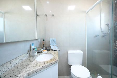 Apartamento à venda com 110m², 3 quartos e 3 vagas Apartamento à venda com 110m², 3 quartos e 3 vagasBanheiro da Suíte