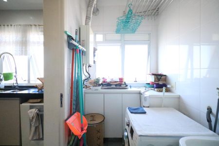 Apartamento à venda com 110m², 3 quartos e 3 vagas Apartamento à venda com 110m², 3 quartos e 3 vagasÁrea de Serviço