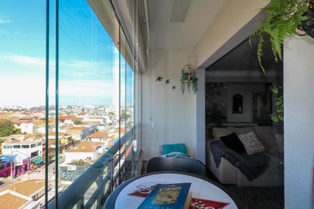 Apartamento à venda com 110m², 3 quartos e 3 vagas Apartamento à venda com 110m², 3 quartos e 3 vagasVaranda