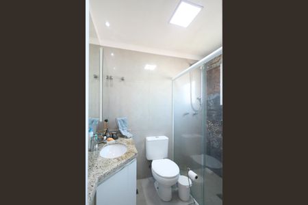 Apartamento à venda com 110m², 3 quartos e 3 vagas Apartamento à venda com 110m², 3 quartos e 3 vagasBanheiro da Suíte