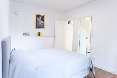 Casa de condomínio à venda com 184m², 3 quartos e 4 vagassuite 
