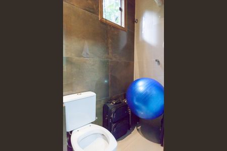 Casa de condomínio à venda com 184m², 3 quartos e 4 vagasbanheiro quarto hospedes