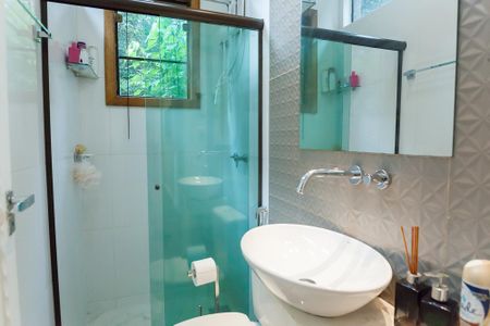 Casa de condomínio à venda com 184m², 3 quartos e 4 vagasBanheiro SocialBanheiro Social