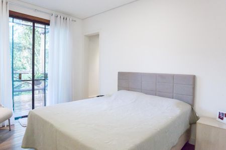 Casa de condomínio à venda com 184m², 3 quartos e 4 vagassuite 