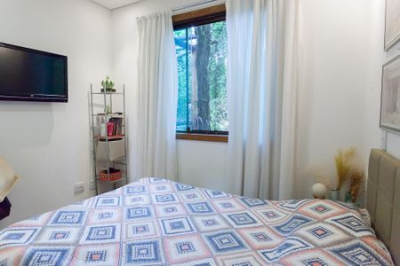 Casa de condomínio à venda com 184m², 3 quartos e 4 vagasquarto 2