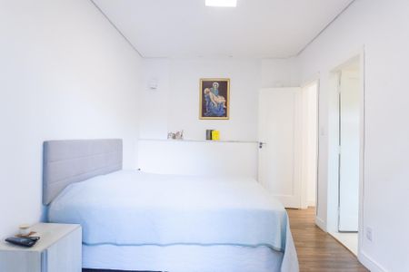 Casa de condomínio à venda com 184m², 3 quartos e 4 vagassuite 