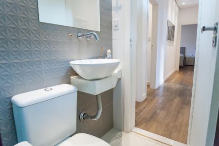 Casa de condomínio à venda com 184m², 3 quartos e 4 vagasBanheiro Social