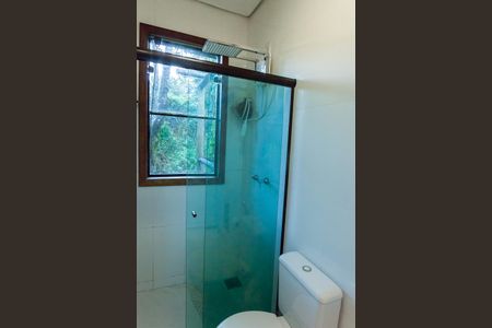 Casa de condomínio à venda com 184m², 3 quartos e 4 vagasBanheiro suite 
