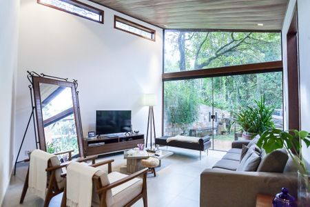 Casa de condomínio à venda com 184m², 3 quartos e 4 vagasSala de TV