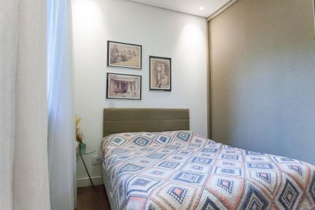 Casa de condomínio à venda com 184m², 3 quartos e 4 vagasquarto 2