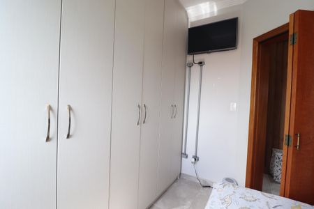 Apartamento à venda com 96m², 2 quartos e 1 vagaQuarto 2