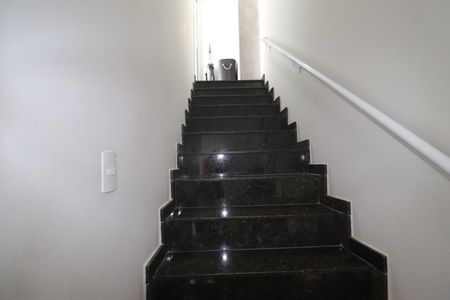 Apartamento à venda com 96m², 2 quartos e 1 vagaEscada Cobertura