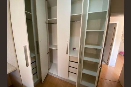 Quarto 1 de apartamento para alugar com 2 quartos, 72m² em Vila São José, Taubaté