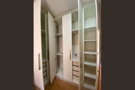 Apartamento para alugar com 72m², 2 quartos e 2 vagas Apartamento para alugar com 72m², 2 quartos e 2 vagasQuarto 1