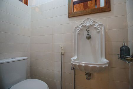 Casa à venda com 150m², 4 quartos e 1 vagaLavabo