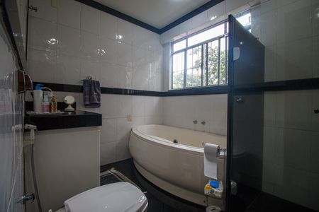 Casa à venda com 150m², 4 quartos e 1 vagaBanheiro Suite