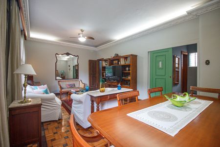 Casa à venda com 150m², 4 quartos e 1 vagaSala