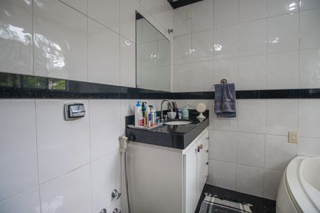 Casa à venda com 150m², 4 quartos e 1 vagaBanheiro Suite