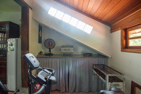 Casa à venda com 150m², 4 quartos e 1 vagaÁrea de Serviço 2