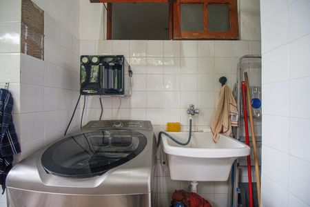 Casa à venda com 150m², 4 quartos e 1 vagaÁrea de Serviço