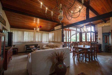 Casa à venda com 150m², 4 quartos e 1 vagaSala 2