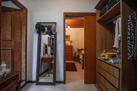 Casa à venda com 150m², 4 quartos e 1 vagaQuarto Suite Closet