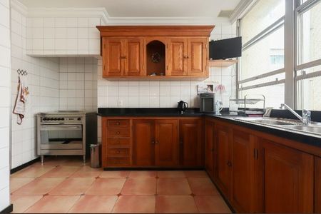 Apartamento à venda com 275m², 4 quartos e 3 vagasFoto 13