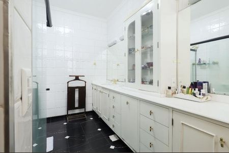 Apartamento à venda com 275m², 4 quartos e 3 vagasFoto 30