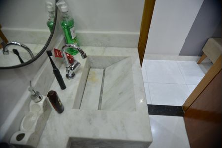 Apartamento à venda com 112m², 2 quartos e 2 vagasBanheiro Social