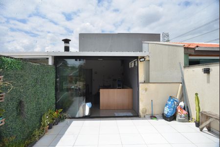 Apartamento à venda com 112m², 2 quartos e 2 vagasCobertura