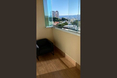 Apartamento à venda com 65m², 2 quartos e 1 vaga